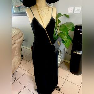 Black cute summer dress open in the back side zipper